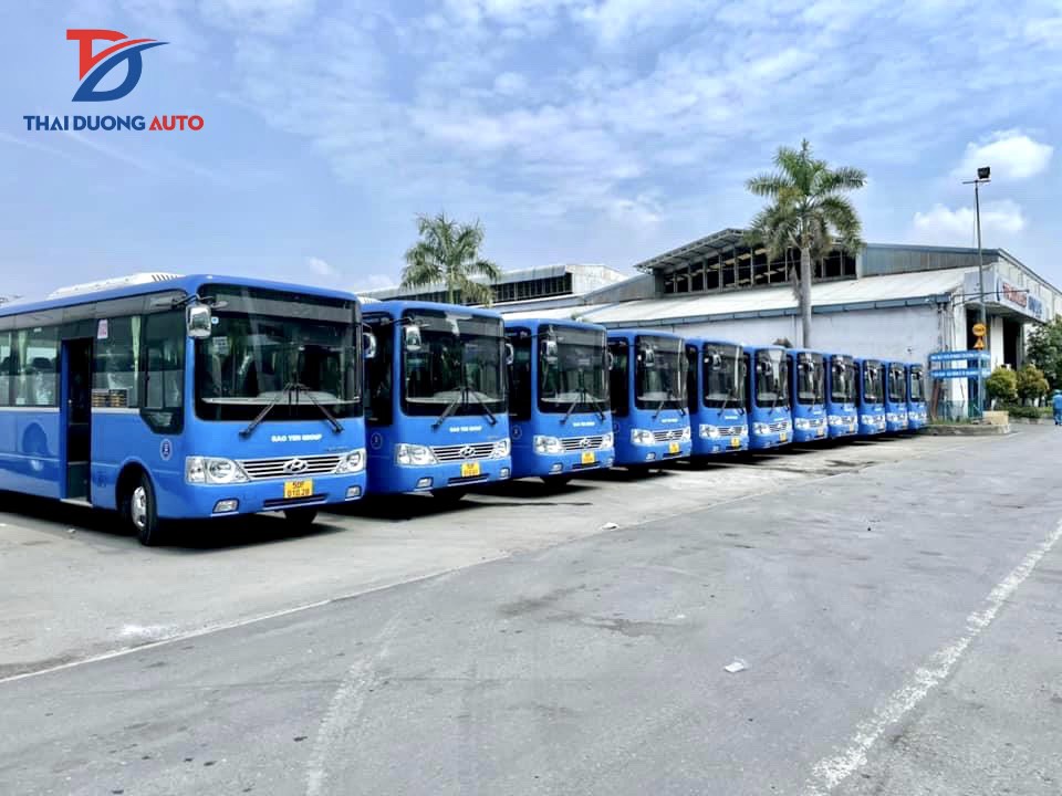 DELIVERY OF TRACOMECO B40 BUS LOT TO BAO YEN GROUP 7/5/2021 ( SOUTHERN BRANCH)
